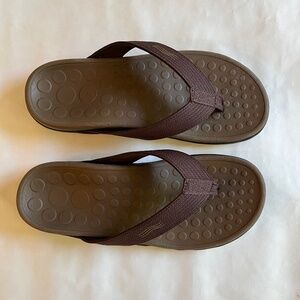 Vionic Unisex Wave Toe Post Sandal, 8 B(M) US Women / 7 D(M) US Men